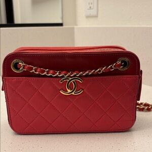CHANEL Red Quilted Leather Chain Crossbody Bag with Gold Hardware